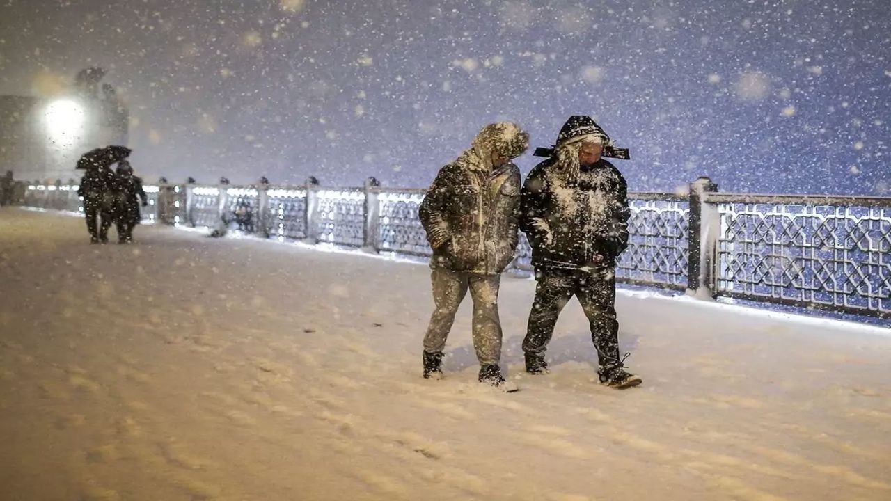 Sibirya Soğukları Geri Dönüyor: Marmara ve Karadeniz’e Kar Uyarısı